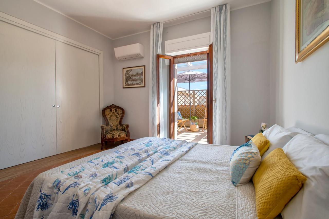 알게로 Lungomare Garibaldi - Attico A Due Passi Dal Mare 아파트 외부 사진